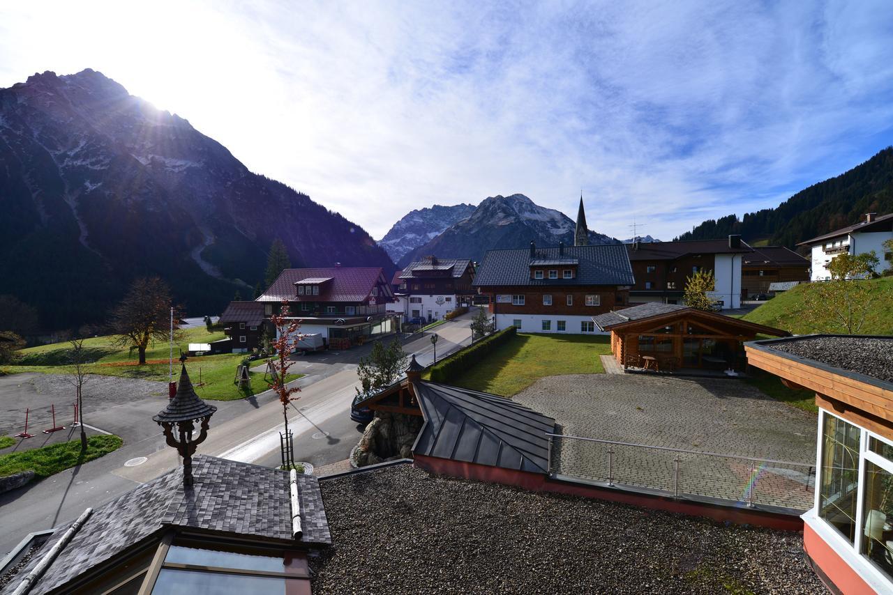 Hotel Alpenstueble Appartements Mittelberg Exterior photo